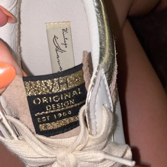 Shoes - Picture 3 of 3